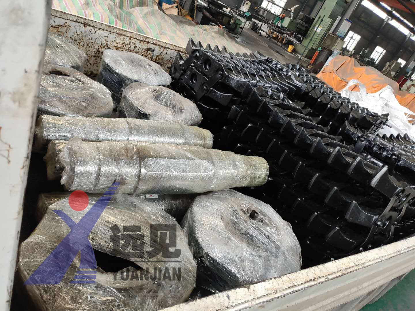 客戶(hù)訂購(gòu)的一批鏈輪組件、刮板發(fā)貨